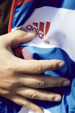 GRAVENBERCH's Hand on sports jacket 